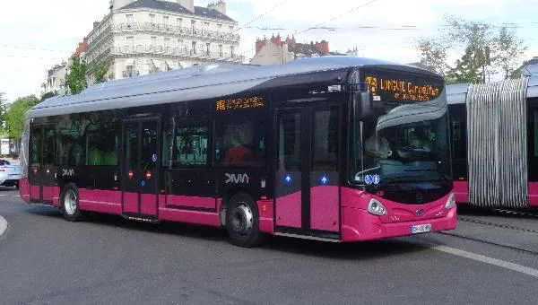 Se déplacer en transports en commun sur le réseau Divia : facile ou galère ?