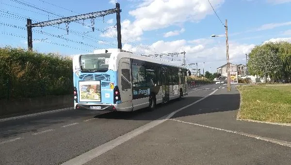 Se déplacer en transports en commun sur le réseau Seine Grand Orly : facile ou galère ?