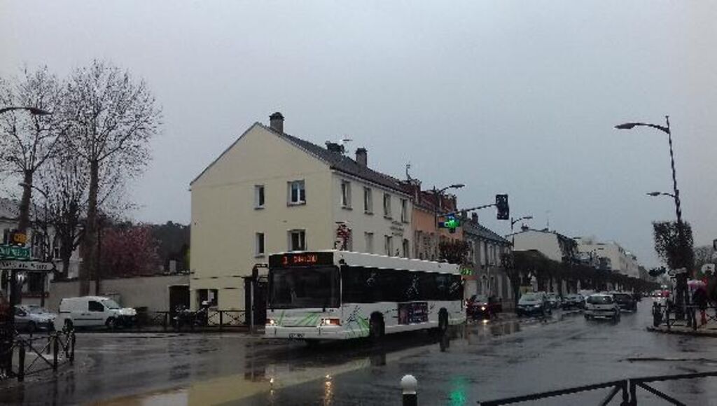 Se déplacer en transports en commun sur le réseau Aérial : facile ou galère ?